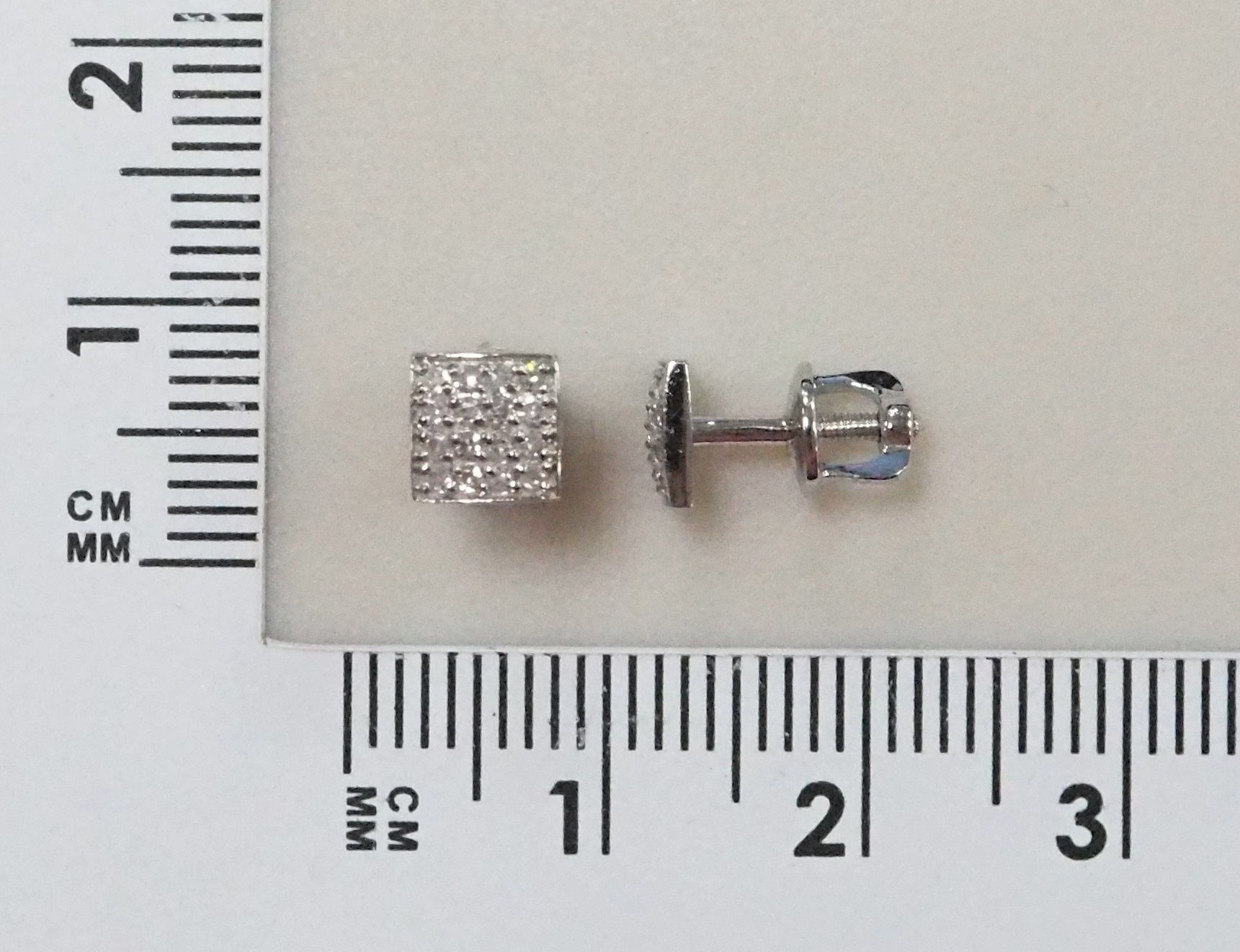 10511-000017 Серьги (Au 585)